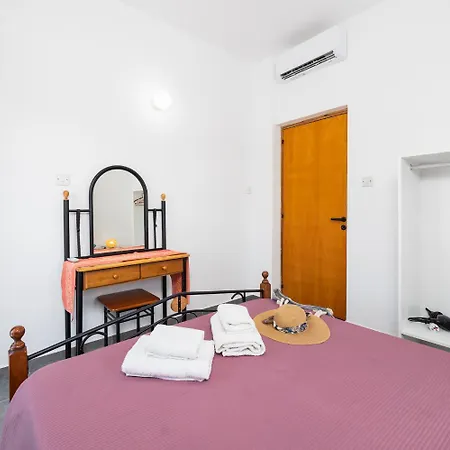 Rotiana 别墅 Polis