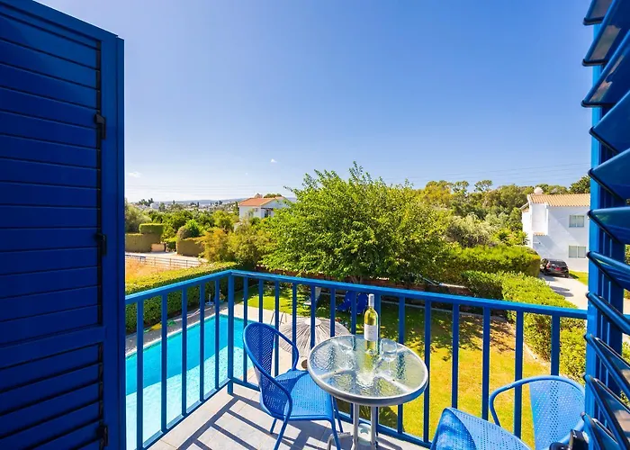 Rotiana ヴィラ Polis